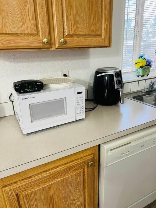 Death Valley/Prairiefire 3Bd/2Ba Home W/ Kitchen 帕伦普 外观 照片